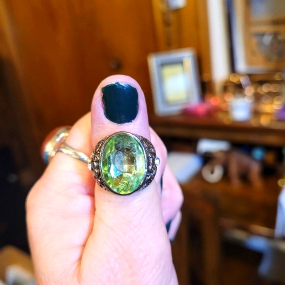 Bohemian Style Light Green Mock Periodot Statement Ring Size 9 - Picture 4 of 16